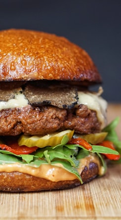 Juicy burger with crispy bacon